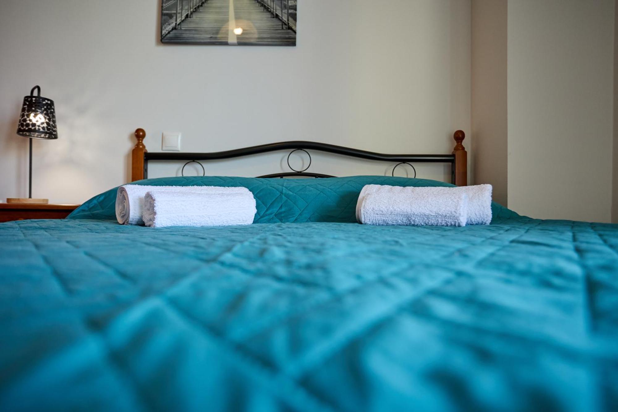 Chios Town Apartment - Heart Of Chios Town With 2 Minute Walk To The Beach 외부 사진
